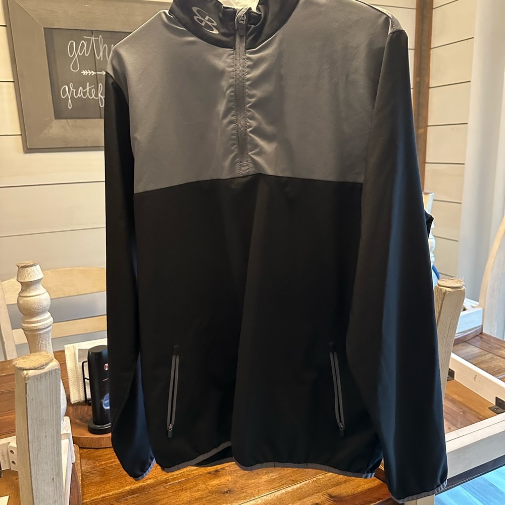 Men's Black and Gray Jacket